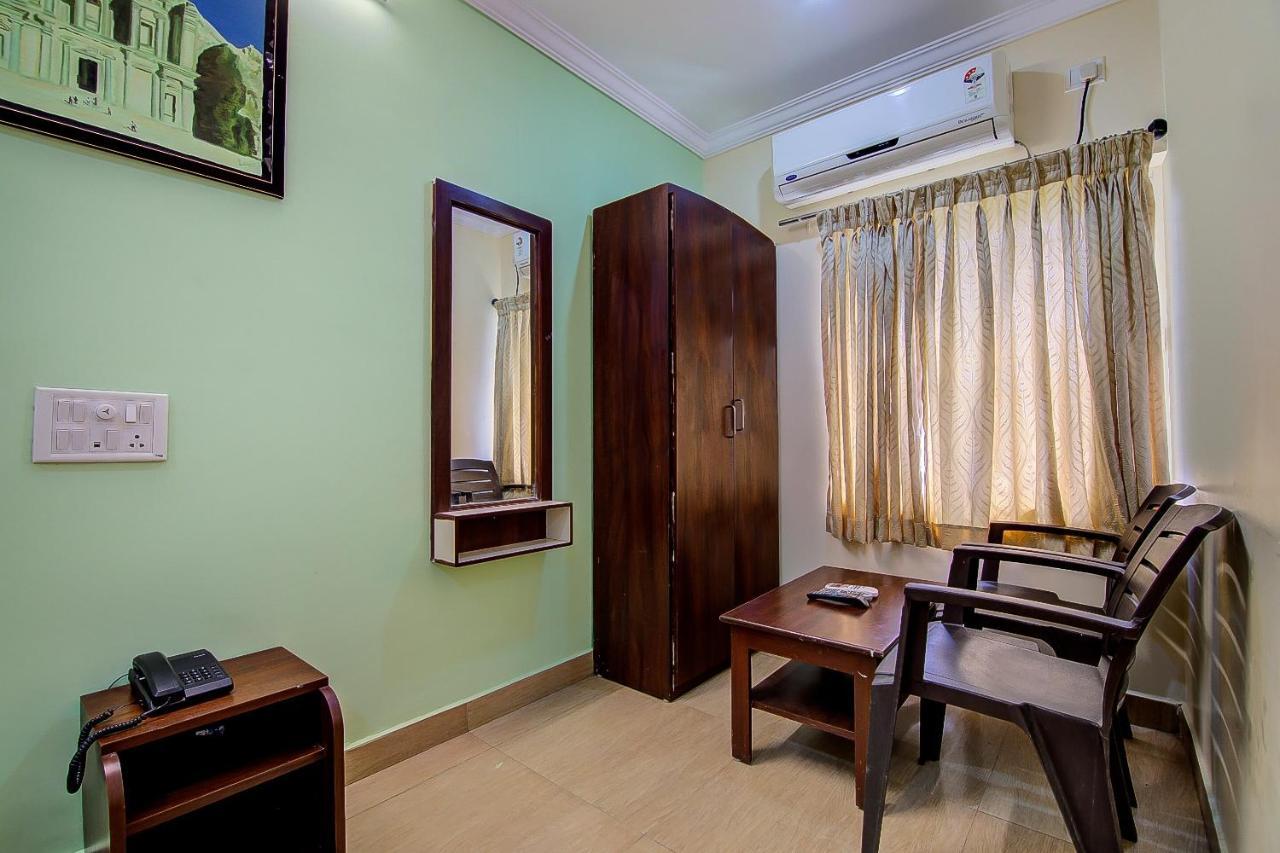 فندق Oyo Lalitha Delight فيساخاباتنام المظهر الخارجي الصورة